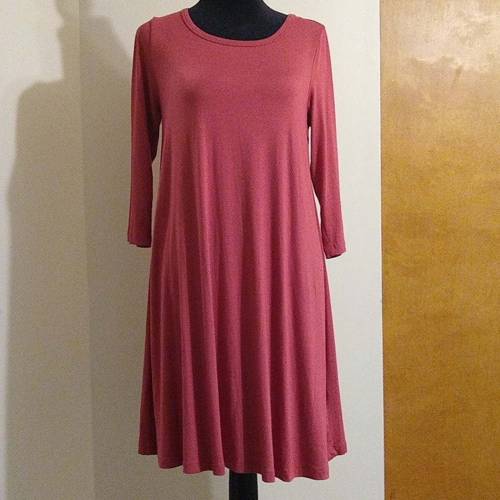 NWT Everly Pink dress